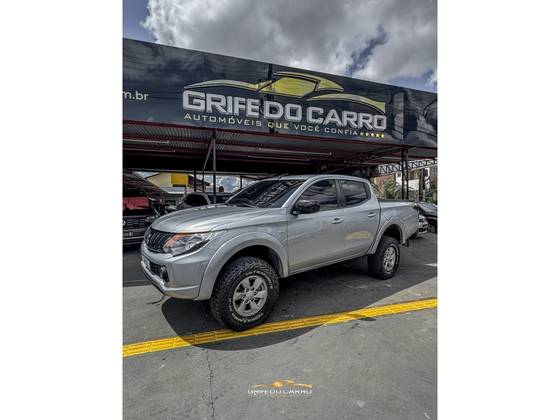 MITSUBISHI L200 TRITON 2.4 16V TURBO DIESEL SPORT GLS CD 4P 4X4 AUTOMÁTICO